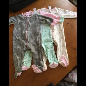 Lot of 3 Gerber onesies size 6-9 months